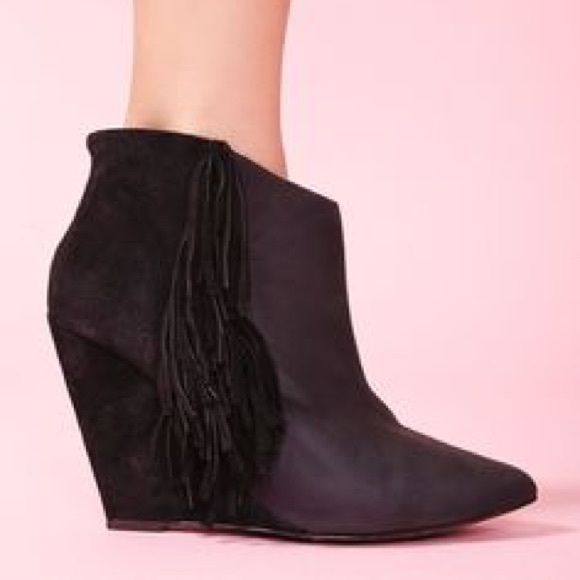 Betsey Johnson Shoes - BETSEY JOHNSON ANKLE BOOTS